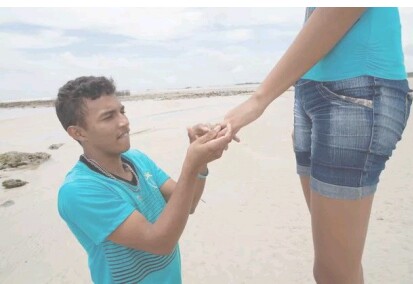Extremely Tall Woman Finds Love In Man Almost Half Her Height - Celebrities  - Nigeria