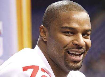 Osi Umenyiora - Wikipedia