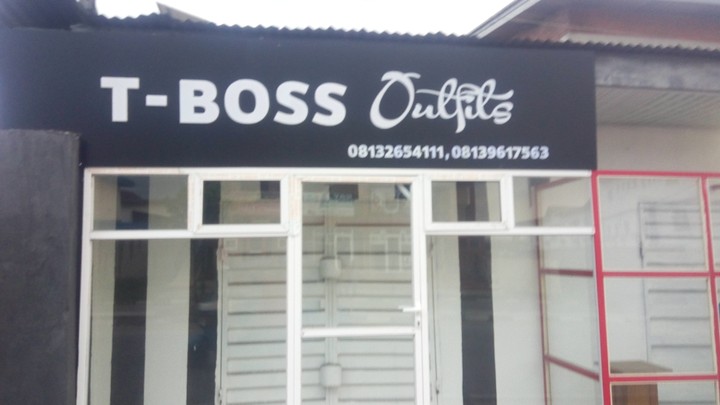 A Boutique In Warri Re-named To T-boss(photos) - Celebrities - Nigeria