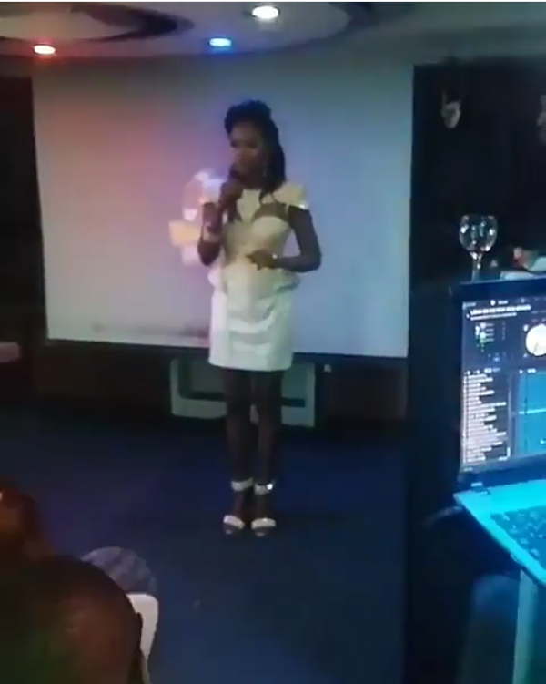 Olajumoke Orisaguna Kneels Down To Thank Her Fans Picsvideo Celebrities Nigeria