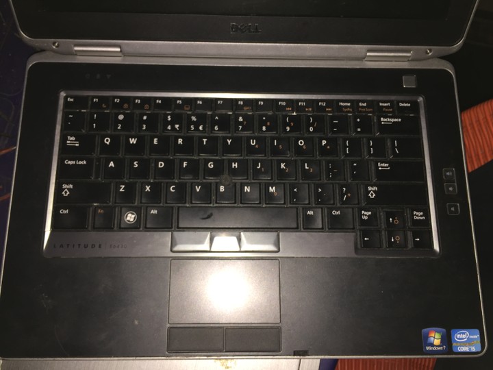 Dell Laptop (Core i5, 4GB Ram, 320GB HDD) For Sale!!! - Technology