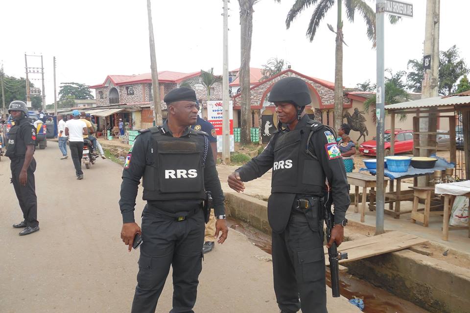 Many Arrested In Ikorodu As Security Operatives Raid Criminal Hideouts ...