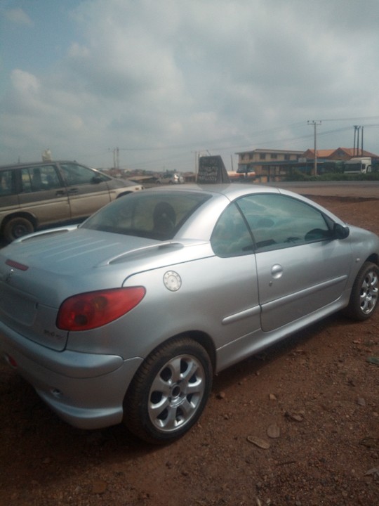 2005 Convertible Peugeot 206 Tokunbo Buy And Drive - Autos 