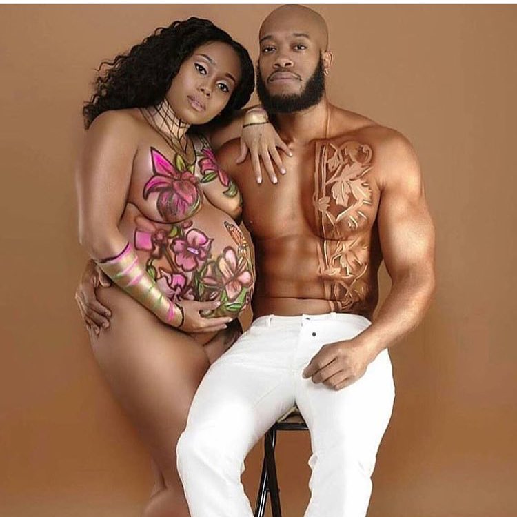 Sexy Or Trash? Photo Of A Man And His Unclad Pregnant Wife - Fashion -  Nigeria