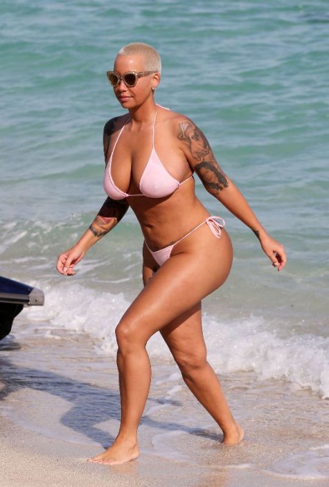 Hot: Amber Rose Flaunts Boobs To Celebrate 'no Bra Day' (photo) -  Celebrities - Nigeria