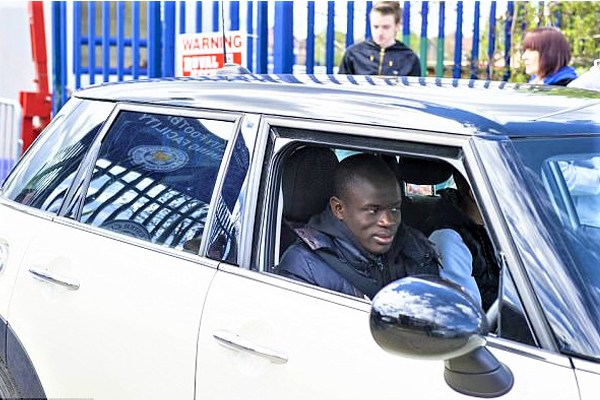 N´Golo Kanté And The Mini Cooper S Car He Drives (PHOTO ...