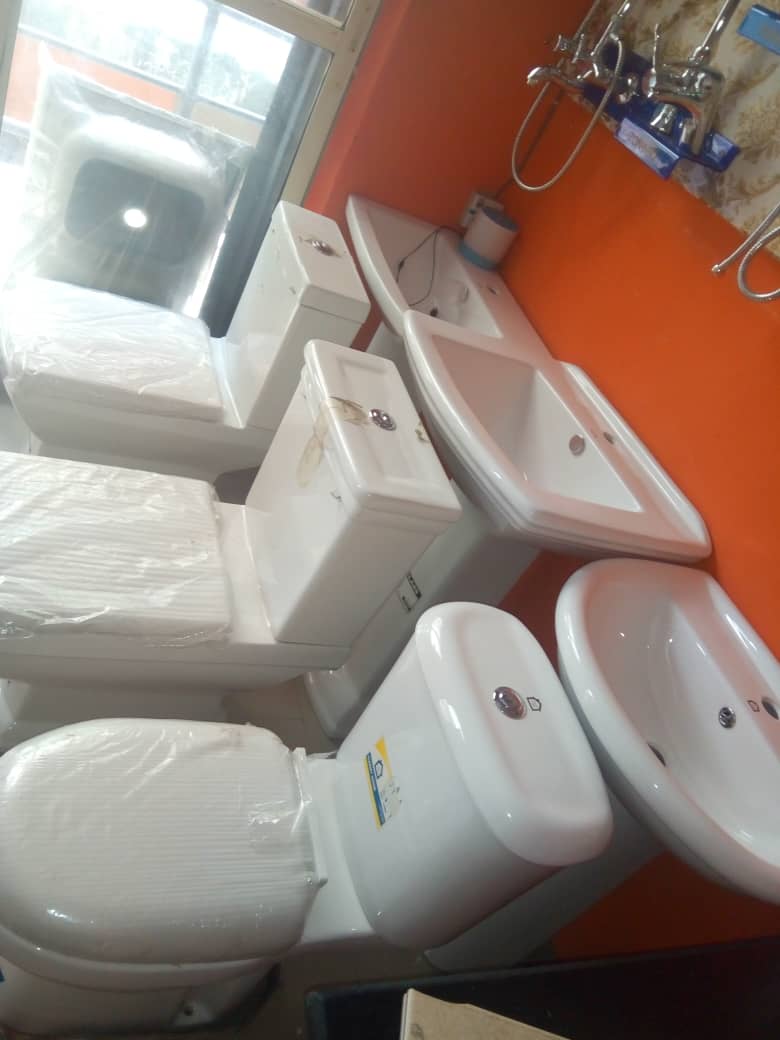 TOILET SEATS HERE @EPIC_CERAMICS (with pictures ) - Properties (5