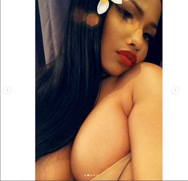 Nicki Minaj Shares Photo Of Her Alluring Boobs On Ig - Celebrities - Nigeria