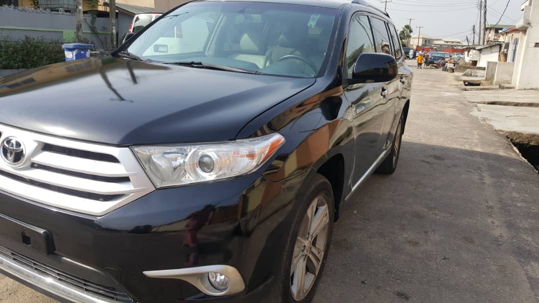 Lagos Cleared 2011 Toyota Highlander Limited - Autos - Nigeria