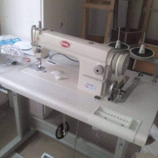 London Used Industrial Weaving Machine And Straight Sowing Machine For  Sales - Fashion - Nigeria